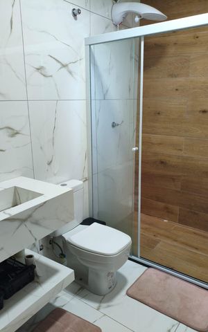 Casa à venda com 700m², 4 quartos e 4 vagas Casa à venda com 700m², 4 quartos e 4 vagasBanheiro