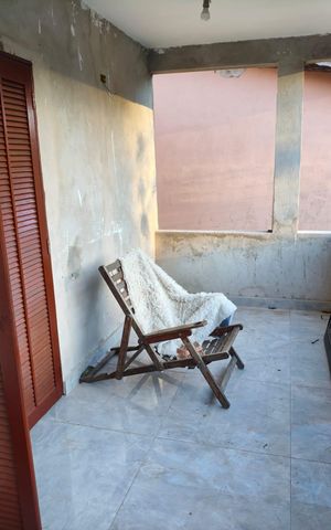 Casa à venda com 700m², 4 quartos e 4 vagas Casa à venda com 700m², 4 quartos e 4 vagasVaranda