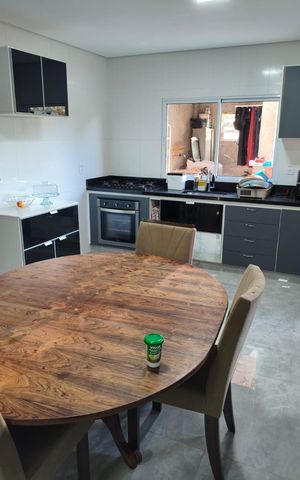 Casa à venda com 700m², 4 quartos e 4 vagas Casa à venda com 700m², 4 quartos e 4 vagasCozinha
