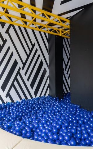 Studio para alugar com 25m², 1 quarto e sem vaga Studio para alugar com 25m², 1 quarto e sem vagaÁrea comum - Brinquedoteca