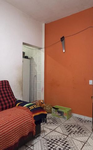 Casa à venda com 110m², 2 quartos e 3 vagasSala