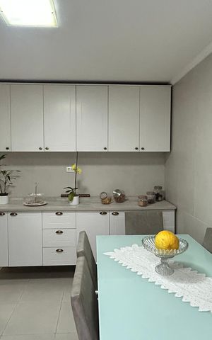 Casa à venda com 120m², 3 quartos e 2 vagas Casa à venda com 120m², 3 quartos e 2 vagasCozinha