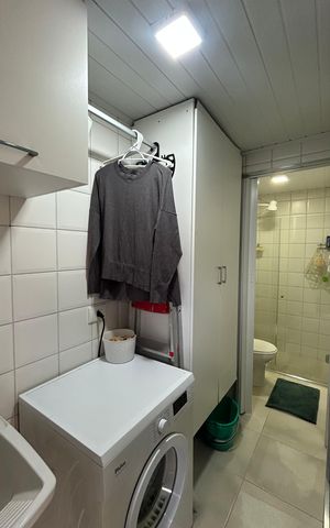 Casa à venda com 120m², 3 quartos e 2 vagas Casa à venda com 120m², 3 quartos e 2 vagasÁrea de Serviço