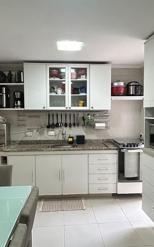 Casa à venda com 120m², 3 quartos e 2 vagas Casa à venda com 120m², 3 quartos e 2 vagasCozinha