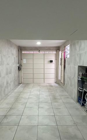 Casa à venda com 120m², 3 quartos e 2 vagas Casa à venda com 120m², 3 quartos e 2 vagasGaragem