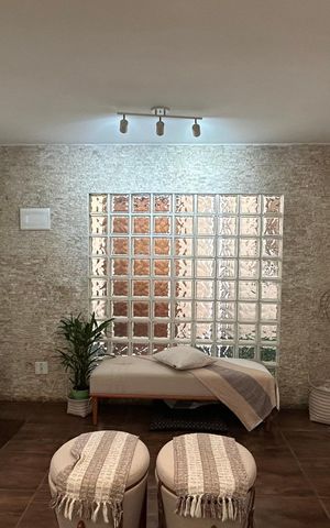 Casa à venda com 120m², 3 quartos e 2 vagas Casa à venda com 120m², 3 quartos e 2 vagasSala