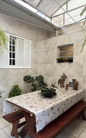 Casa à venda com 120m², 3 quartos e 2 vagas Casa à venda com 120m², 3 quartos e 2 vagasÁrea Gourmet