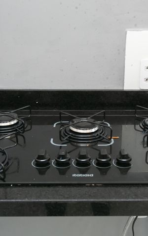 Apartamento à venda com 32m², 2 quartos e sem vaga Apartamento à venda com 32m², 2 quartos e sem vagaCozinha / Cooktop