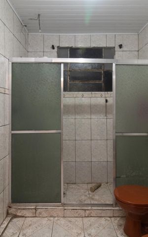 Casa à venda com 250m², 3 quartos e 2 vagasBanheiro