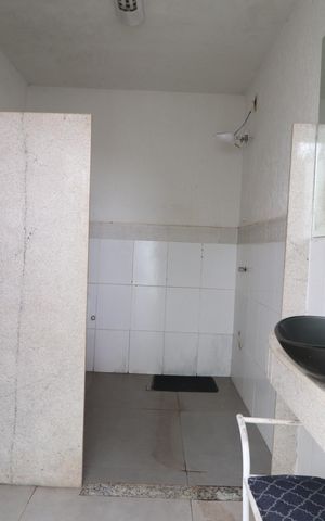 Casa para alugar com 650m², 3 quartos e 2 vagasBanheiro da piscina