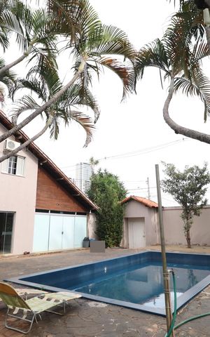 Casa para alugar com 650m², 3 quartos e 2 vagasPiscina