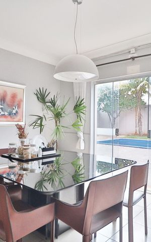 Casa para alugar com 650m², 3 quartos e 2 vagasSala