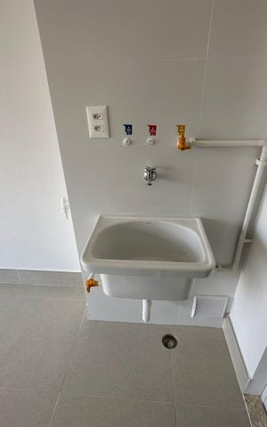 Apartamento à venda com 72m², 2 quartos e 1 vaga Apartamento à venda com 72m², 2 quartos e 1 vagaÁrea de serviço