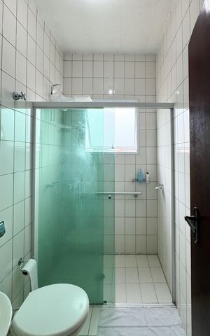 Casa à venda com 256m², 4 quartos e 3 vagas Casa à venda com 256m², 4 quartos e 3 vagasBanheiro Social