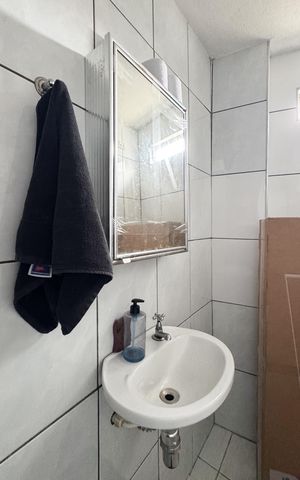 Casa à venda com 256m², 4 quartos e 3 vagas Casa à venda com 256m², 4 quartos e 3 vagasLavabo 3