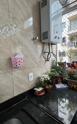 Apartamento à venda com 65m², 2 quartos e 1 vagaÁrea de Serviço