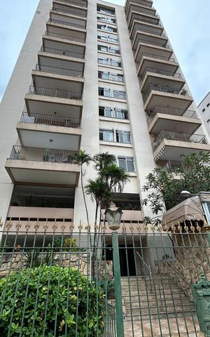 Apartamento à venda com 65m², 2 quartos e 1 vagaFachada e portaria