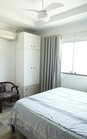 Casa à venda com 200m², 4 quartos e 4 vagas