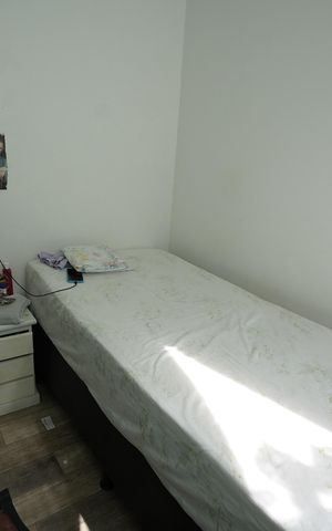 Casa à venda com 200m², 4 quartos e 4 vagas