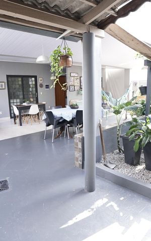 Casa à venda com 200m², 4 quartos e 4 vagas