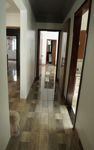 Casa à venda com 200m², 4 quartos e 4 vagas