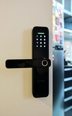 Apartamento à venda com 56m², 2 quartos e 1 vagaFechadura Eletrônica