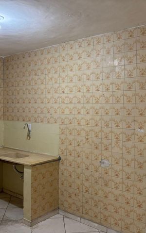 Casa à venda com 268m², 4 quartos e 2 vagas Casa à venda com 268m², 4 quartos e 2 vagasEdícula