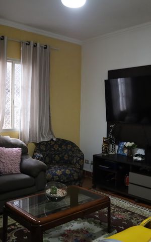 Casa à venda com 268m², 4 quartos e 2 vagasSala