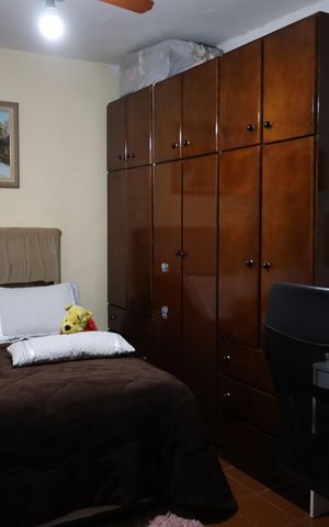 Casa à venda com 268m², 4 quartos e 2 vagasSuíte