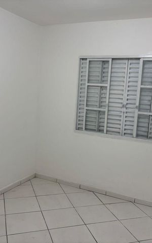 Casa à venda com 268m², 4 quartos e 2 vagas Casa à venda com 268m², 4 quartos e 2 vagasEdícula