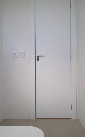 Apartamento à venda com 75m², 2 quartos e 2 vagasBanheiro da Suíte