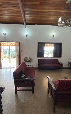 Casa de condomínio para alugar com 492m², 4 quartos e 3 vagas