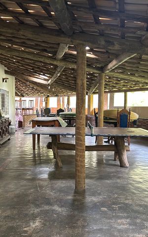 Casa de condomínio para alugar com 492m², 4 quartos e 3 vagas