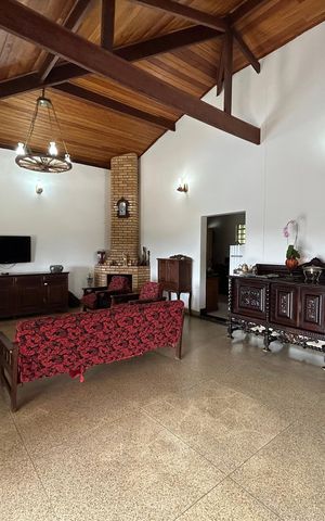Casa de condomínio para alugar com 492m², 4 quartos e 3 vagas