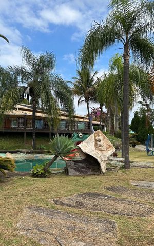 Casa de condomínio para alugar com 492m², 4 quartos e 3 vagas