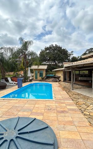 Casa de condomínio para alugar com 492m², 4 quartos e 3 vagas