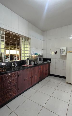 Casa de condomínio para alugar com 492m², 4 quartos e 3 vagas