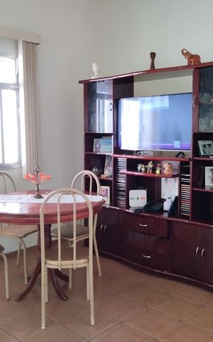 Casa à venda com 186m², 2 quartos e sem vaga Casa à venda com 186m², 2 quartos e sem vagaSala