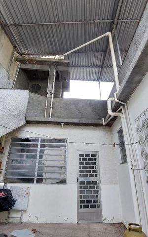 Casa à venda com 186m², 2 quartos e sem vaga Casa à venda com 186m², 2 quartos e sem vagaÁrea externa