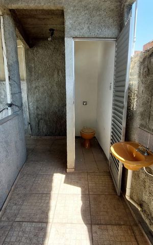 Casa à venda com 186m², 2 quartos e sem vaga Casa à venda com 186m², 2 quartos e sem vagaÁrea externa
