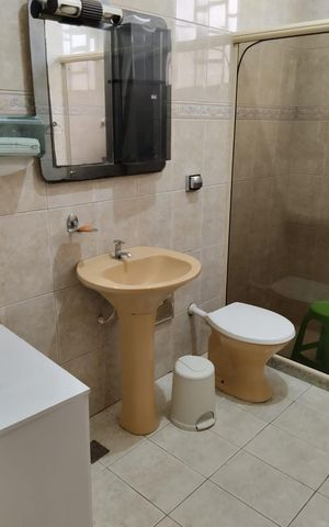 Casa à venda com 186m², 2 quartos e sem vaga Casa à venda com 186m², 2 quartos e sem vagaBanheiro