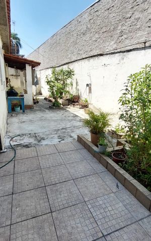 Casa à venda com 186m², 2 quartos e sem vaga Casa à venda com 186m², 2 quartos e sem vagaÁrea externa