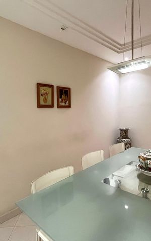 Apartamento à venda com 130m², 3 quartos e 1 vaga Apartamento à venda com 130m², 3 quartos e 1 vagaSala de Jantar