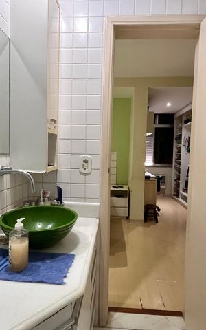 Apartamento à venda com 130m², 3 quartos e 1 vaga Apartamento à venda com 130m², 3 quartos e 1 vagaBanheiro da Suíte