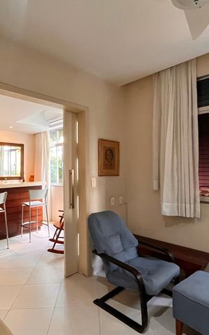 Apartamento à venda com 130m², 3 quartos e 1 vaga Apartamento à venda com 130m², 3 quartos e 1 vagaEscritório