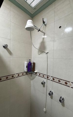 Casa à venda com 240m², 2 quartos e 2 vagas Casa à venda com 240m², 2 quartos e 2 vagasBanheiro da Suíte 2