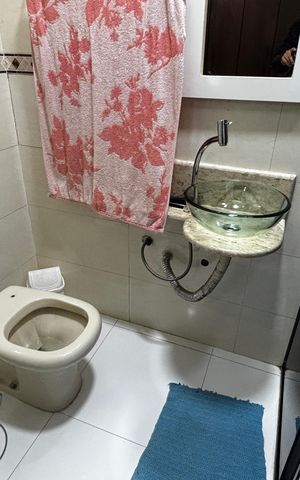 Casa à venda com 240m², 2 quartos e 2 vagas Casa à venda com 240m², 2 quartos e 2 vagasBanheiro da Suíte 2