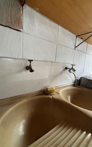 Casa à venda com 240m², 2 quartos e 2 vagas Casa à venda com 240m², 2 quartos e 2 vagasÁrea de Serviço