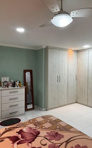 Casa à venda com 240m², 2 quartos e 2 vagas Casa à venda com 240m², 2 quartos e 2 vagasSuíte 1