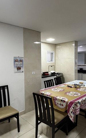 Casa à venda com 240m², 2 quartos e 2 vagas Casa à venda com 240m², 2 quartos e 2 vagasSala de Jantar - Cozinha